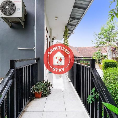 Oyo 91561 Gandhi Hotel باندونج المظهر الخارجي الصورة