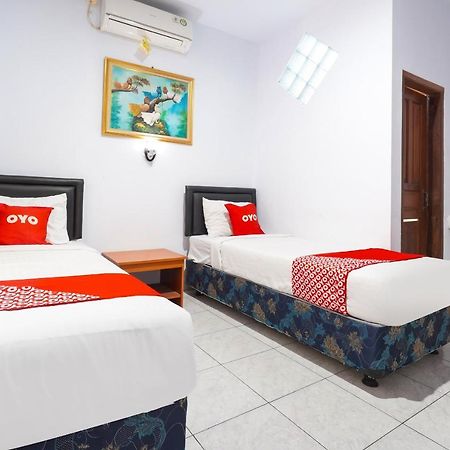 Oyo 91561 Gandhi Hotel باندونج المظهر الخارجي الصورة