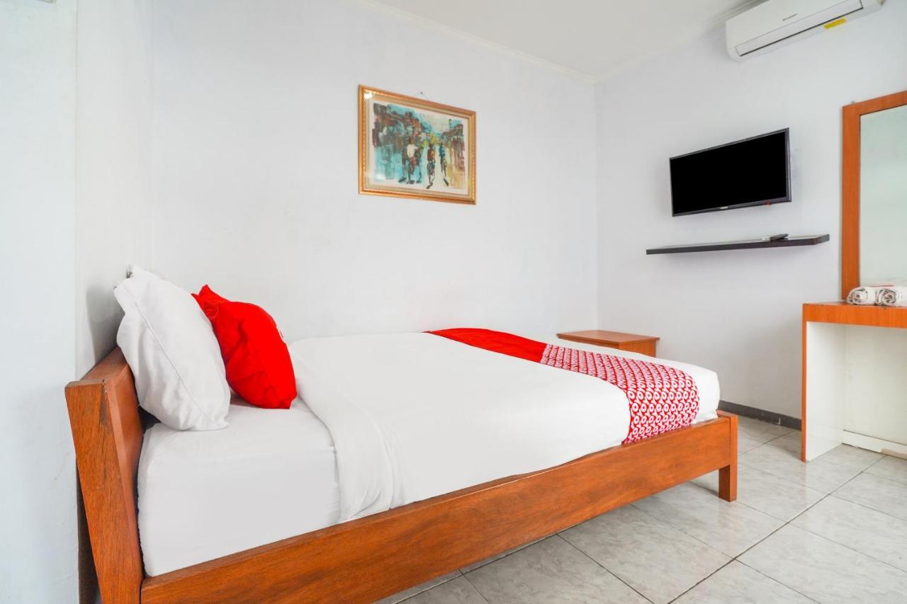 Oyo 91561 Gandhi Hotel باندونج المظهر الخارجي الصورة
